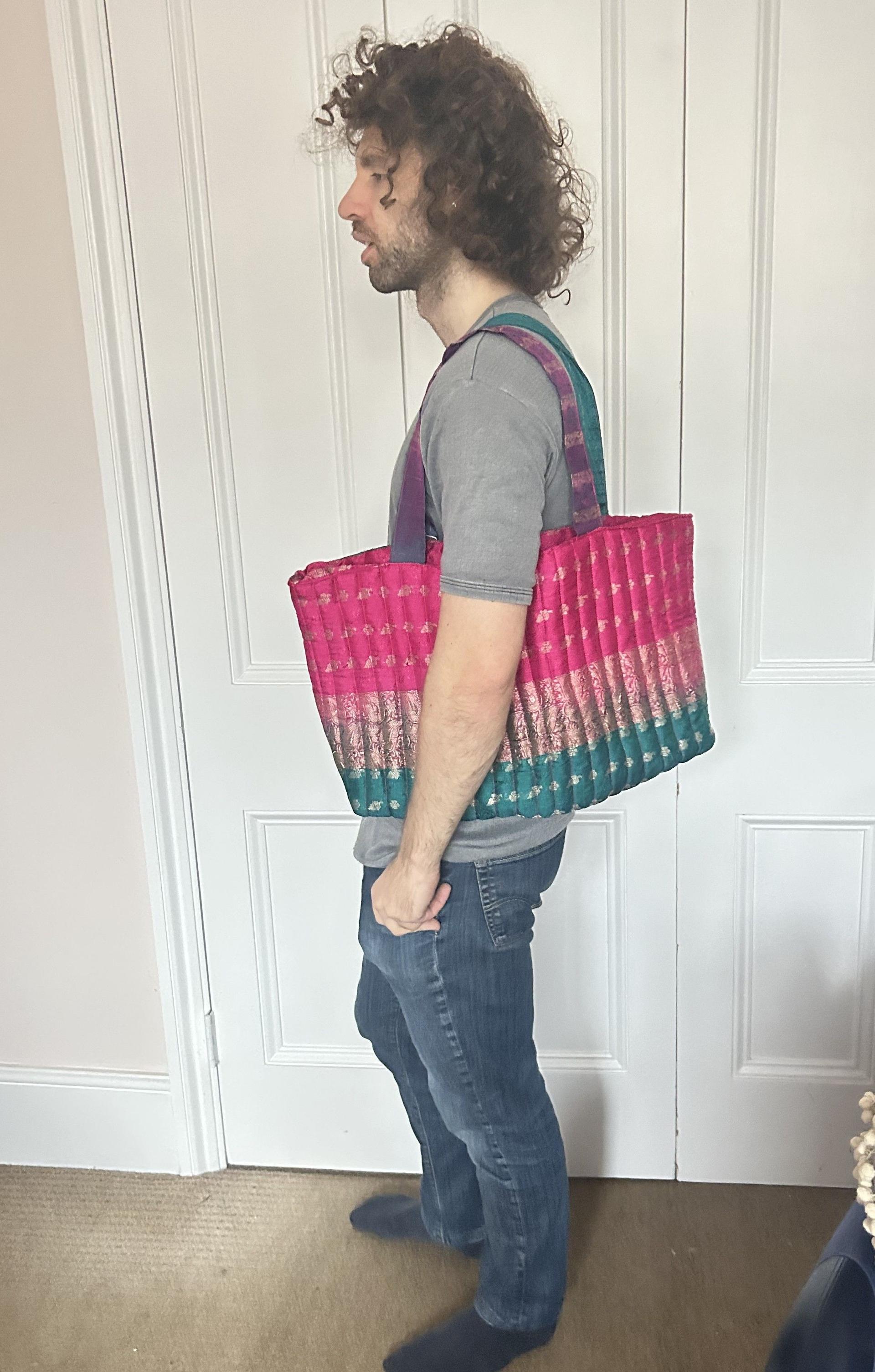 Reversible saree shopping bag